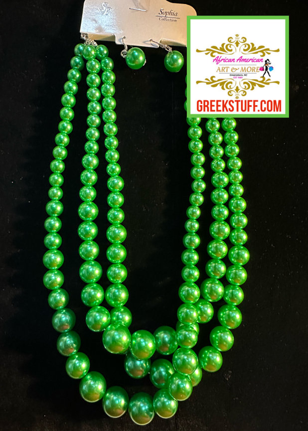 Green Pearl Necklace