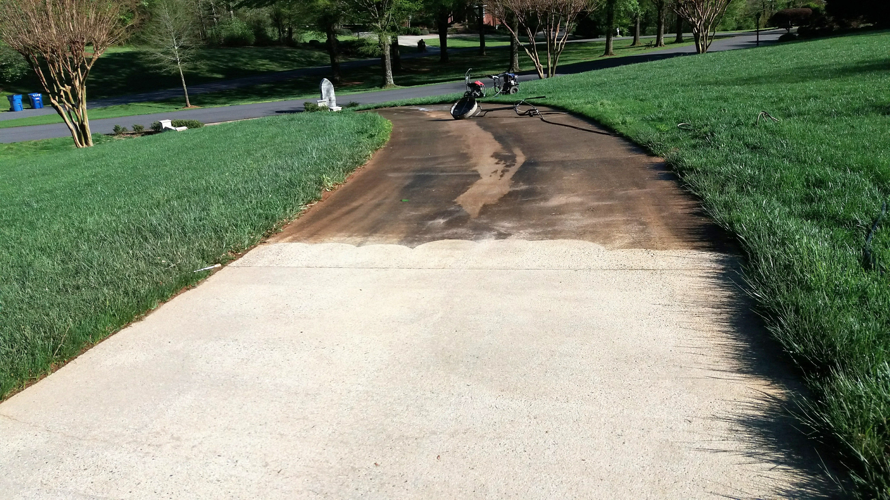 5 Benefits Of Pressure Washing Your Driveway